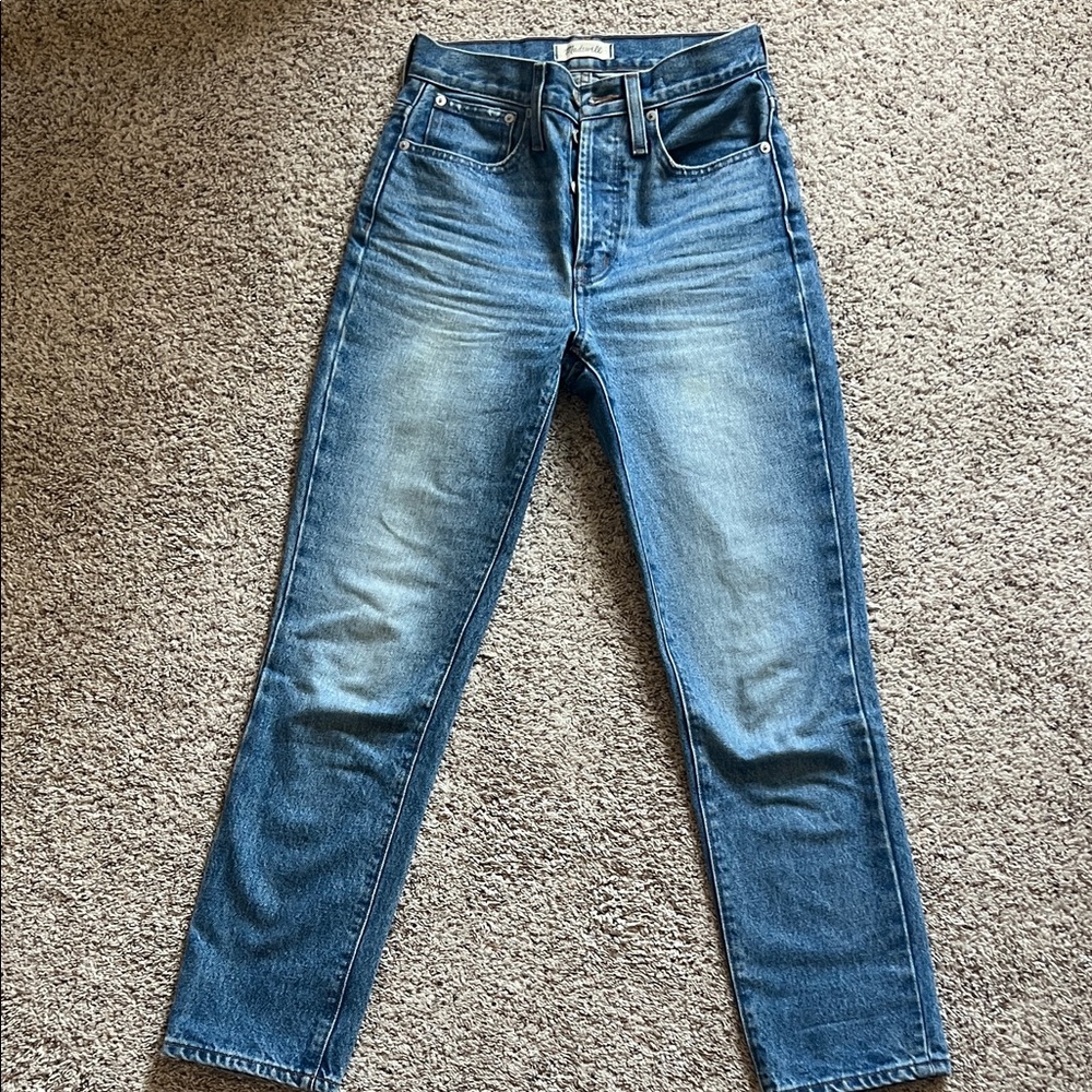 Madewell Straight-Leg Women's Jeans in Medium Blue Wash